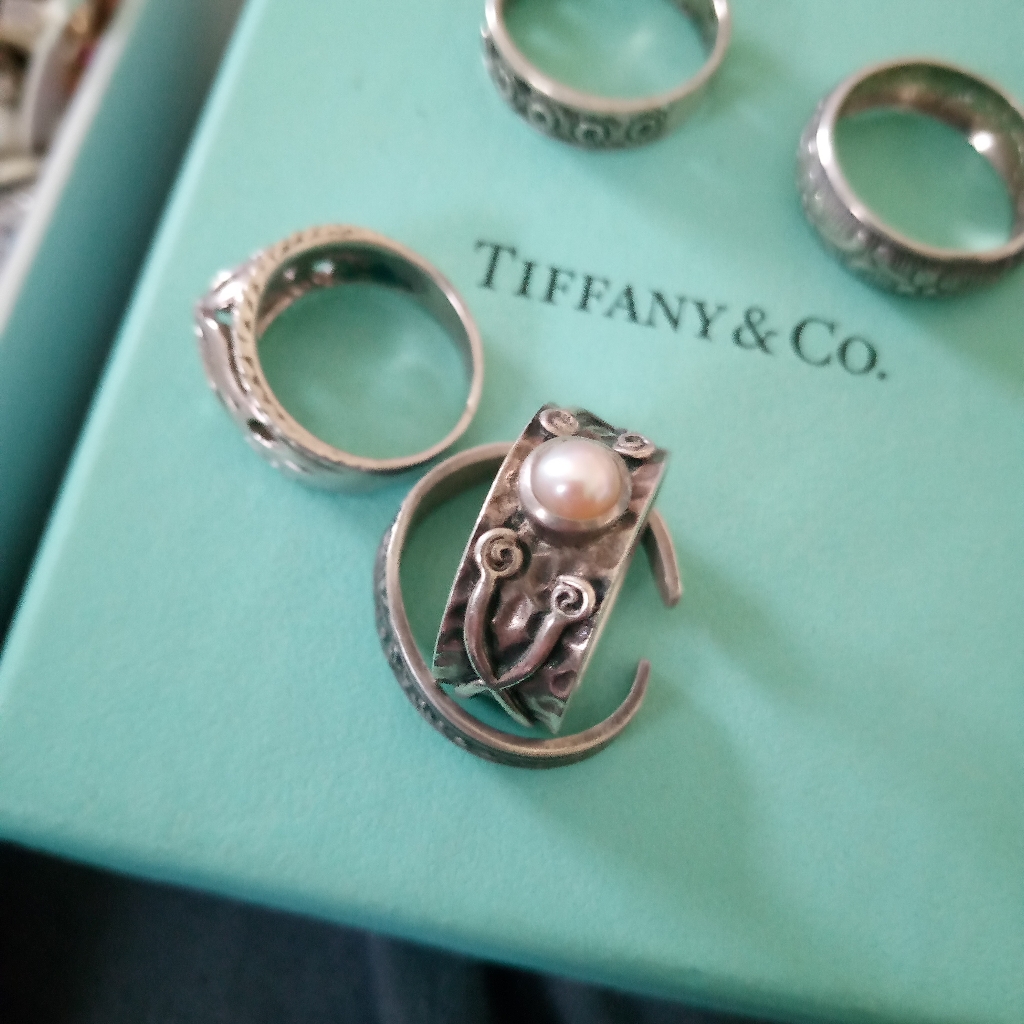 Fancy Silver Rings With Pearl 50$